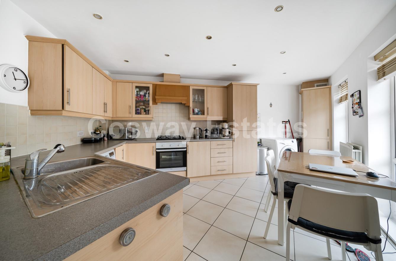 Shillingford Close, London
